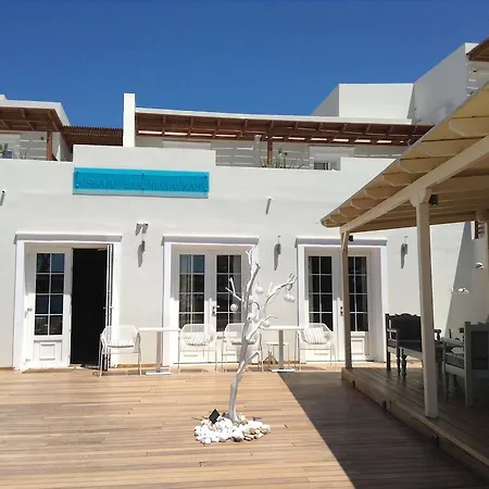 Отель Nissaki Naxos City